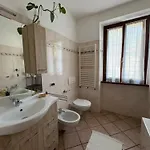 Casa Chiara * Манделло-дель-Ларио